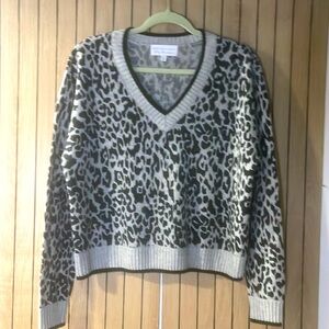DESIGN HISTORY 100% cashmere size Large Leopard Print Women's Sweater..ch